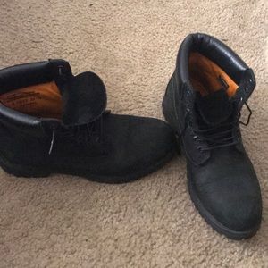 Black Tims